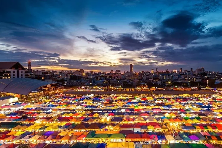 ตลาดกลางคืน